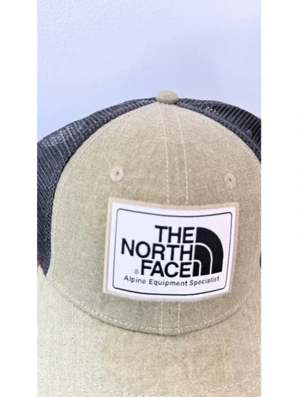 The North Face Mudder Trucker hat logo patch on the front one size streetwear